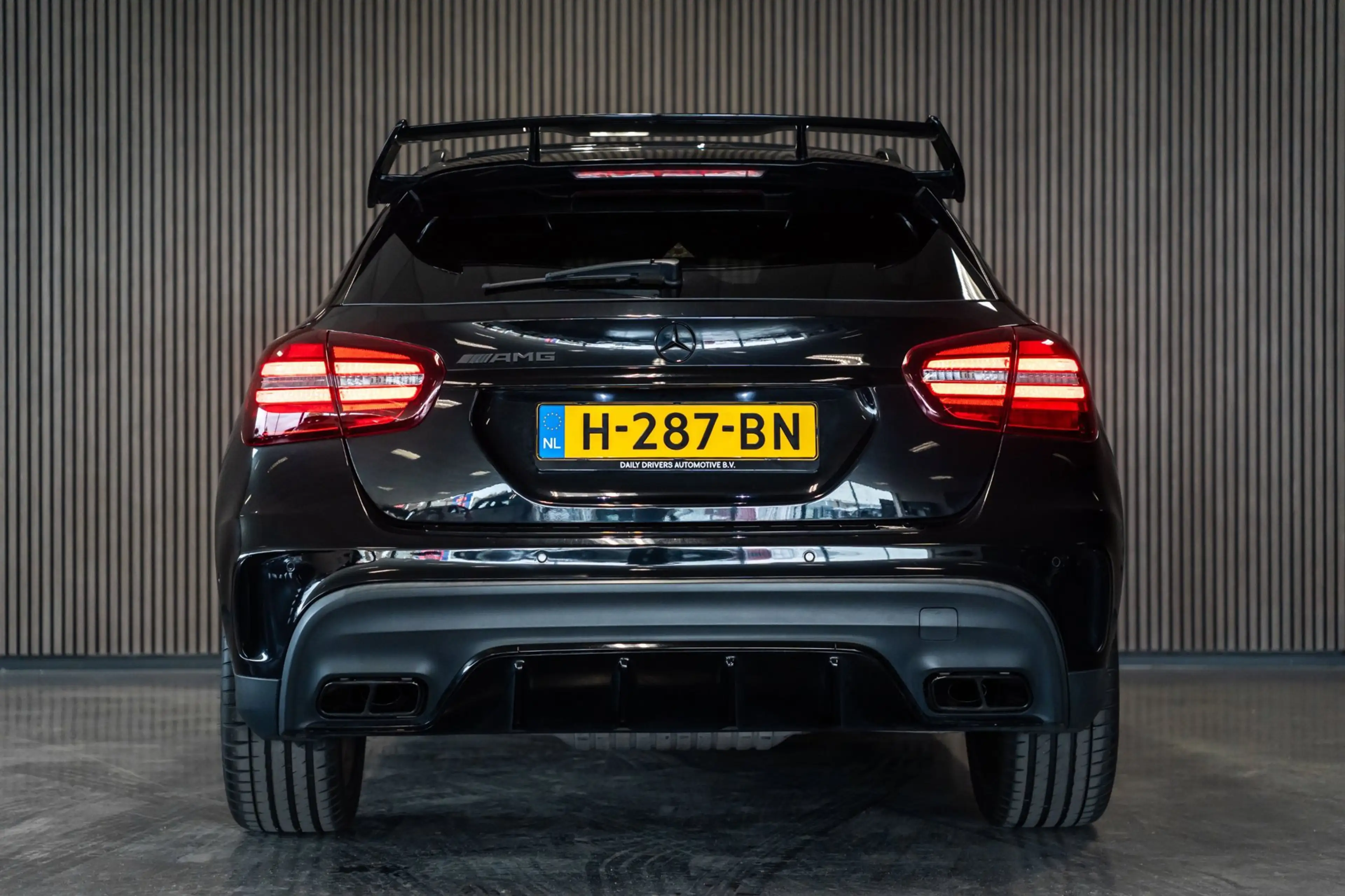 Mercedes-Benz GLA 45 AMG 4MATIC Premium — photo 10