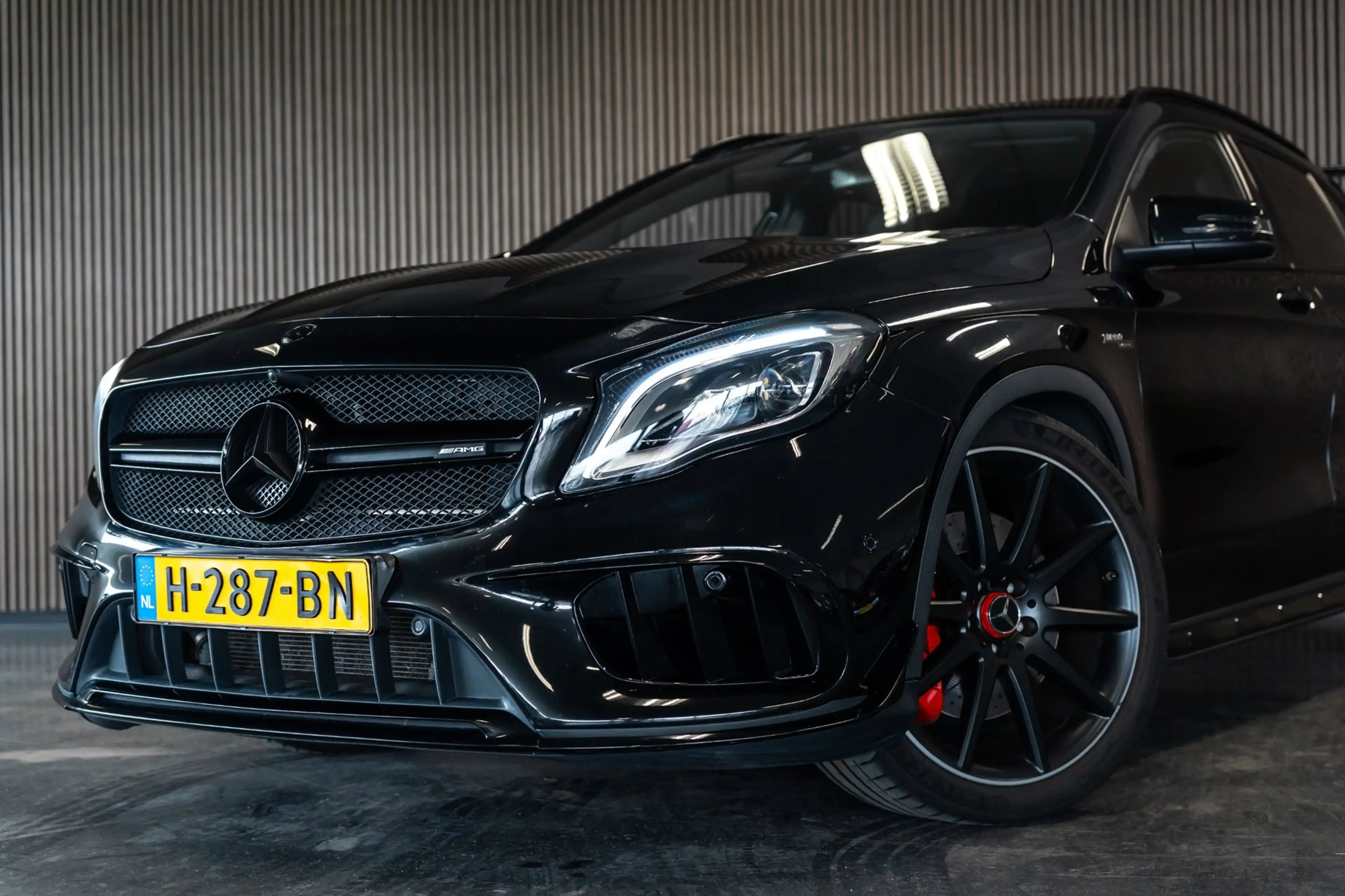 Mercedes-Benz GLA 45 AMG 4MATIC Premium — photo 2