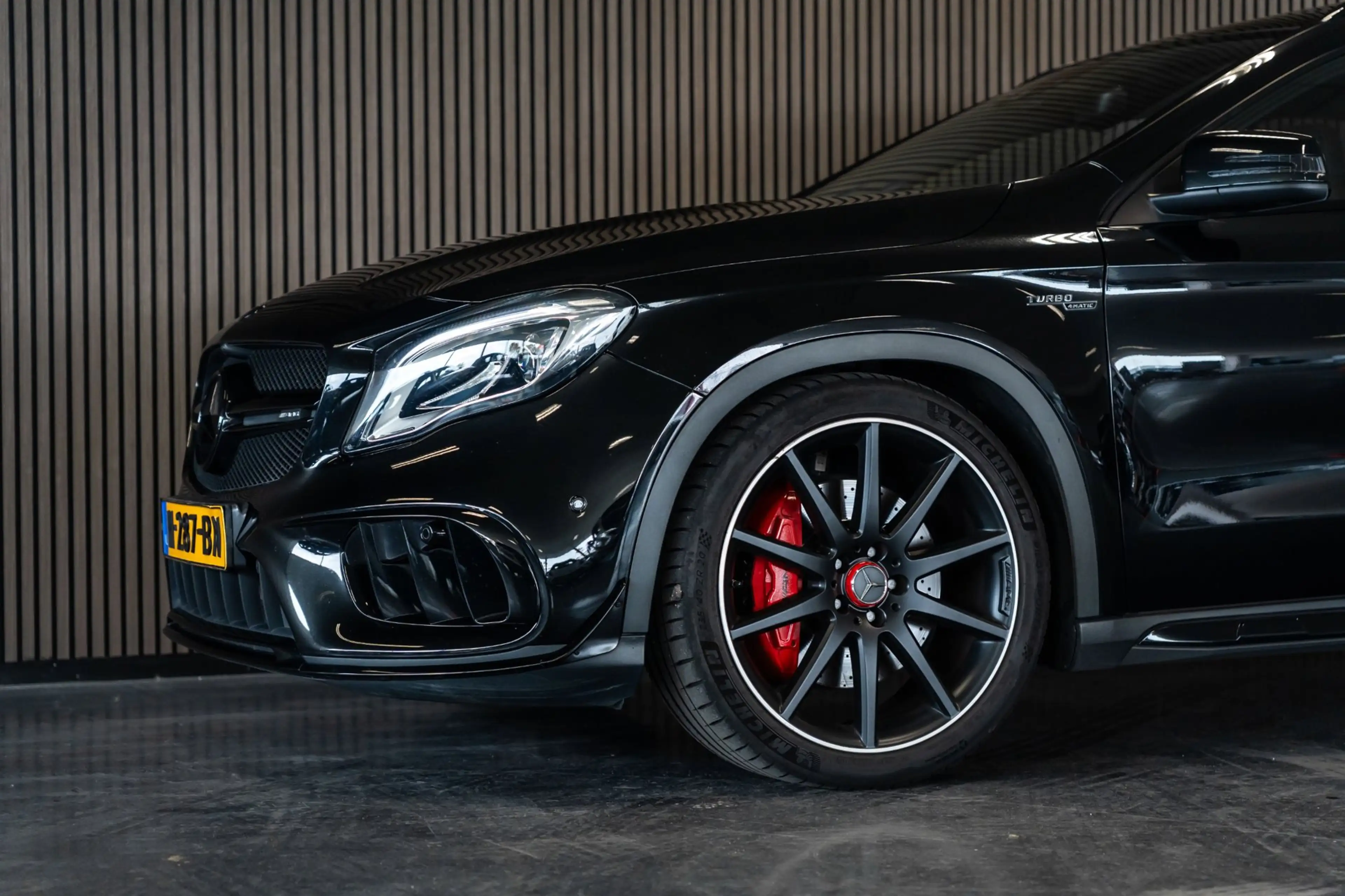 Mercedes-Benz GLA 45 AMG 4MATIC Premium — photo 7