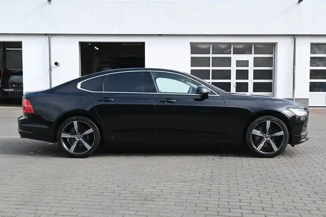 Volvo S90 view 7