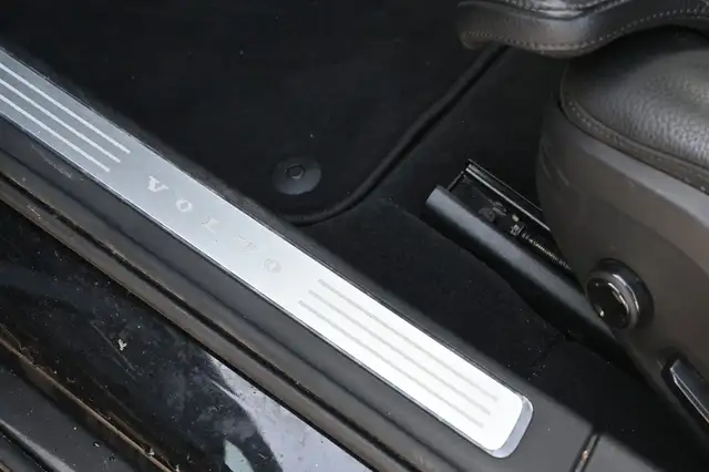 Volvo S90 view 15