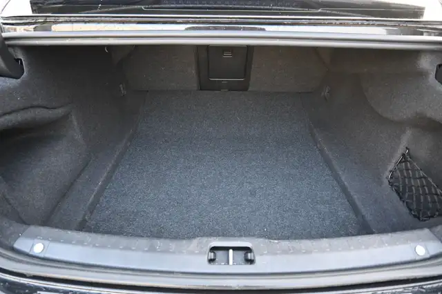 Volvo S90 view 11