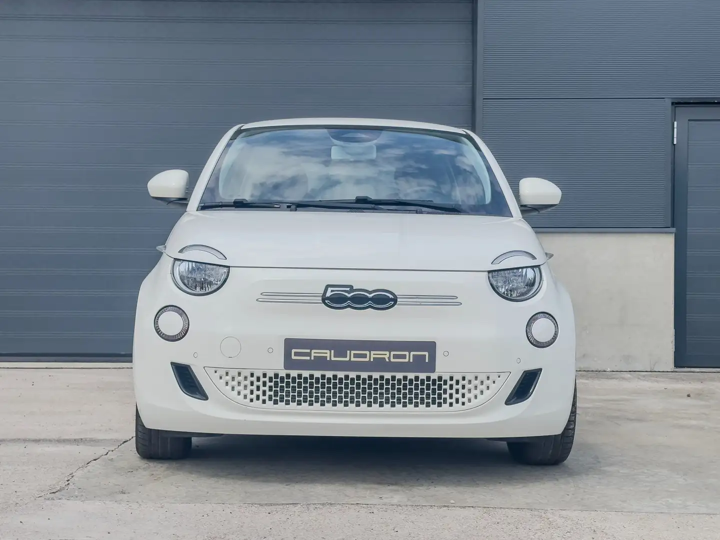 Fiat 500e Long Range / 11.500km / Carplay / Camera / 320 km Wit - 2