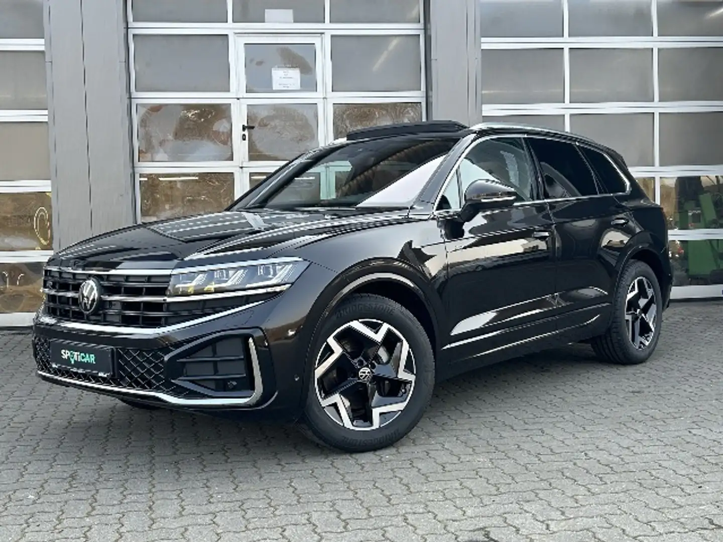 Volkswagen Touareg 3.0 TDI R-Line Matrix Panorama Massage Braun - 1