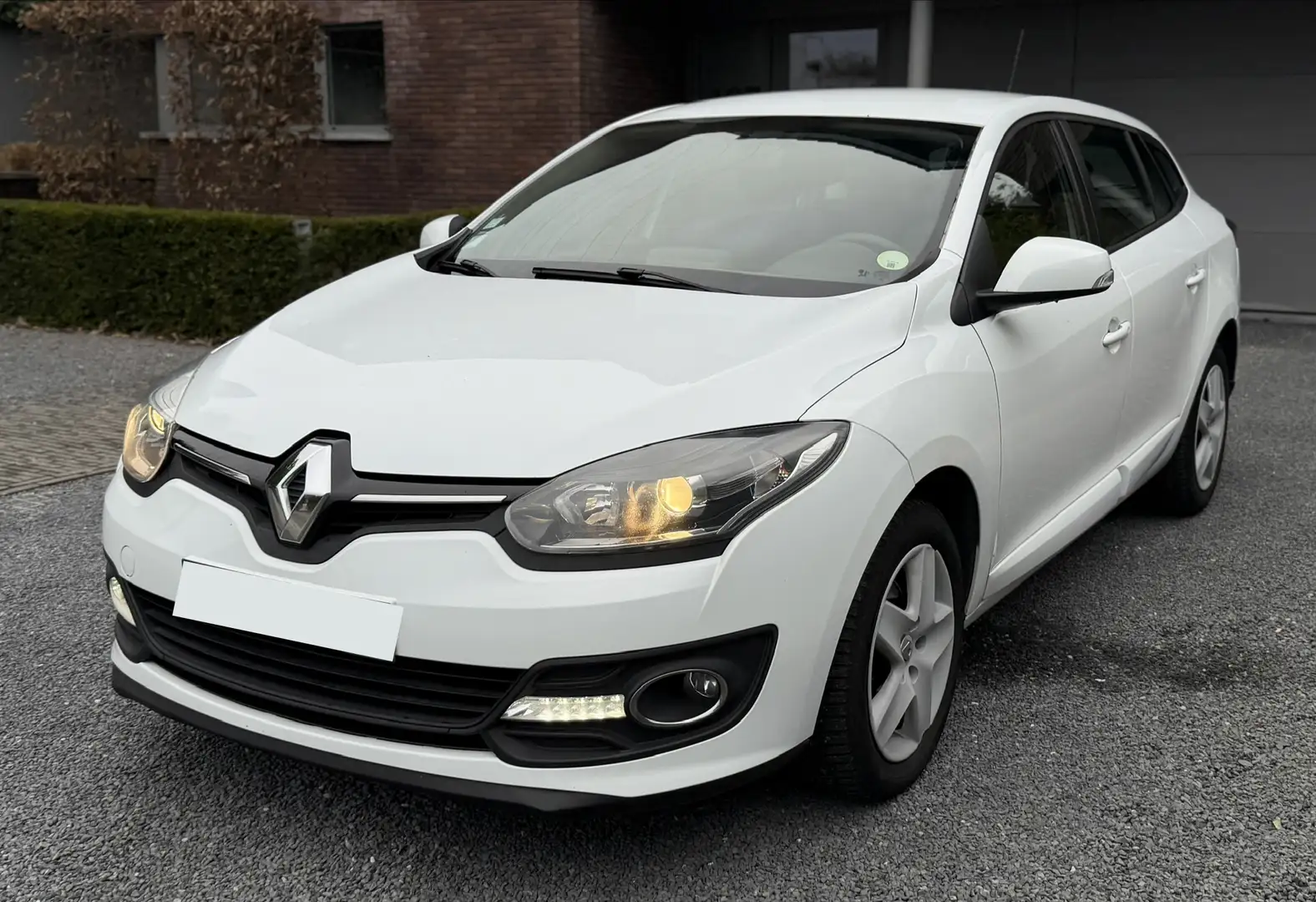 Renault Megane Mégane Estate III 1.5 dCi 110 Energy eco2 Business Blanc - 1