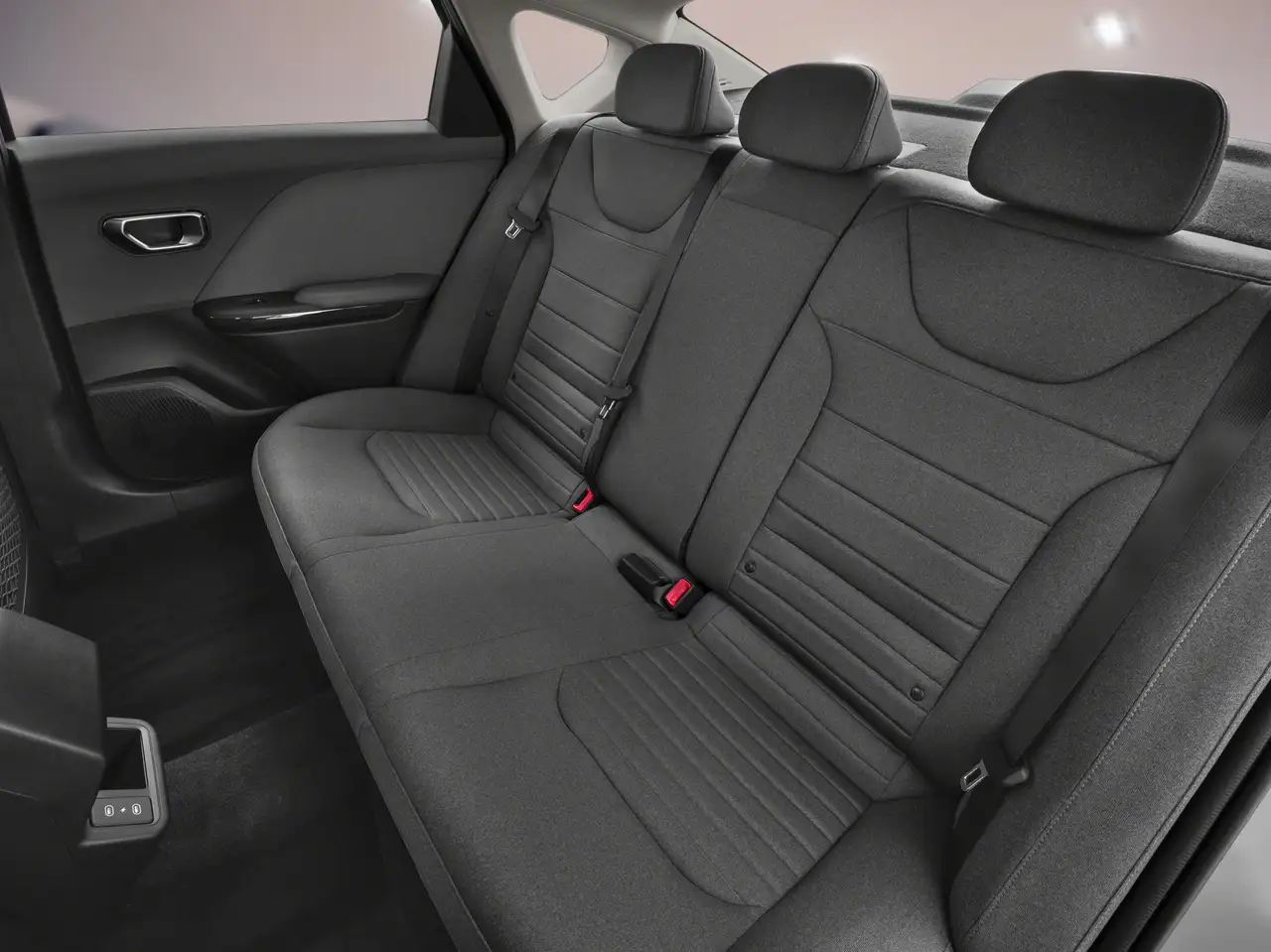 Kia K4 снимка Kia K4