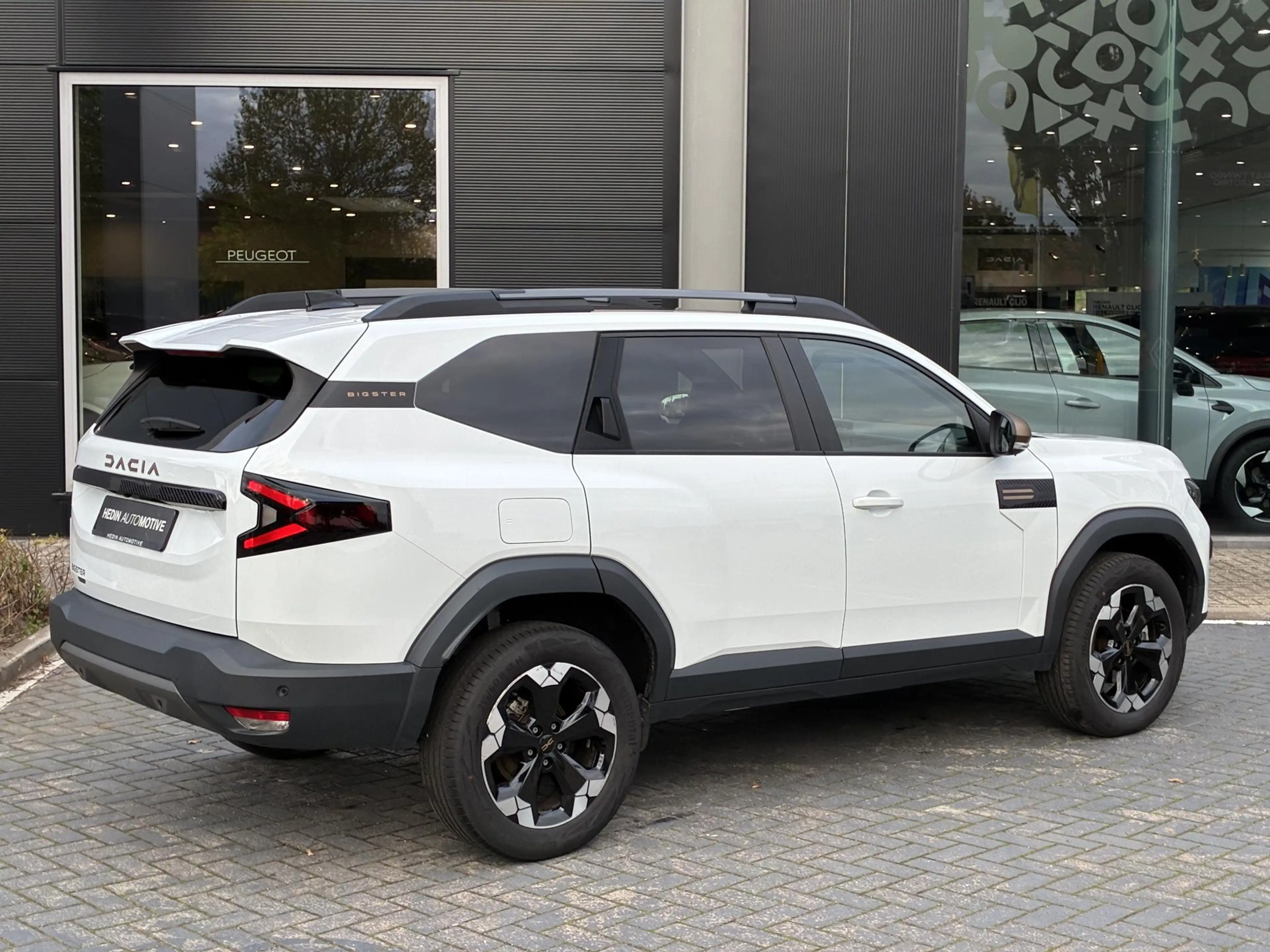 Dacia Bigster 1.8 Hybrid 155 Extreme | Stoelverwarming | Apple c — photo 2