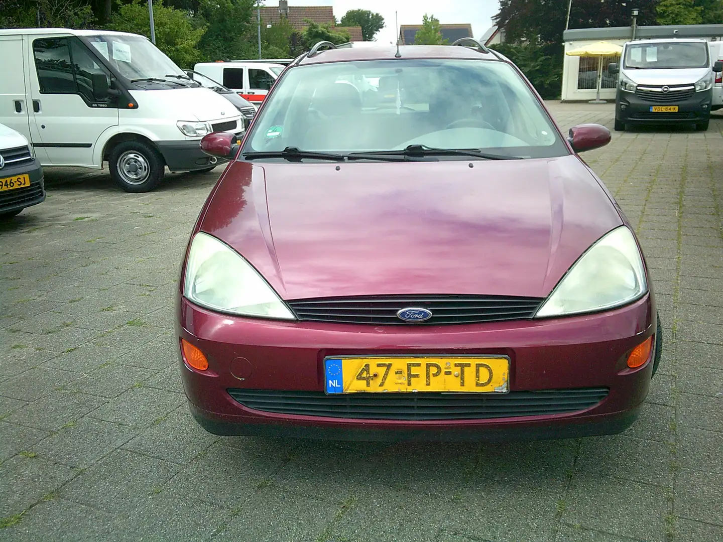 Ford Focus Wagon 1.6-16V Ambiente iINRUIL KOOPJE !! VOORZIEN Rouge - 2
