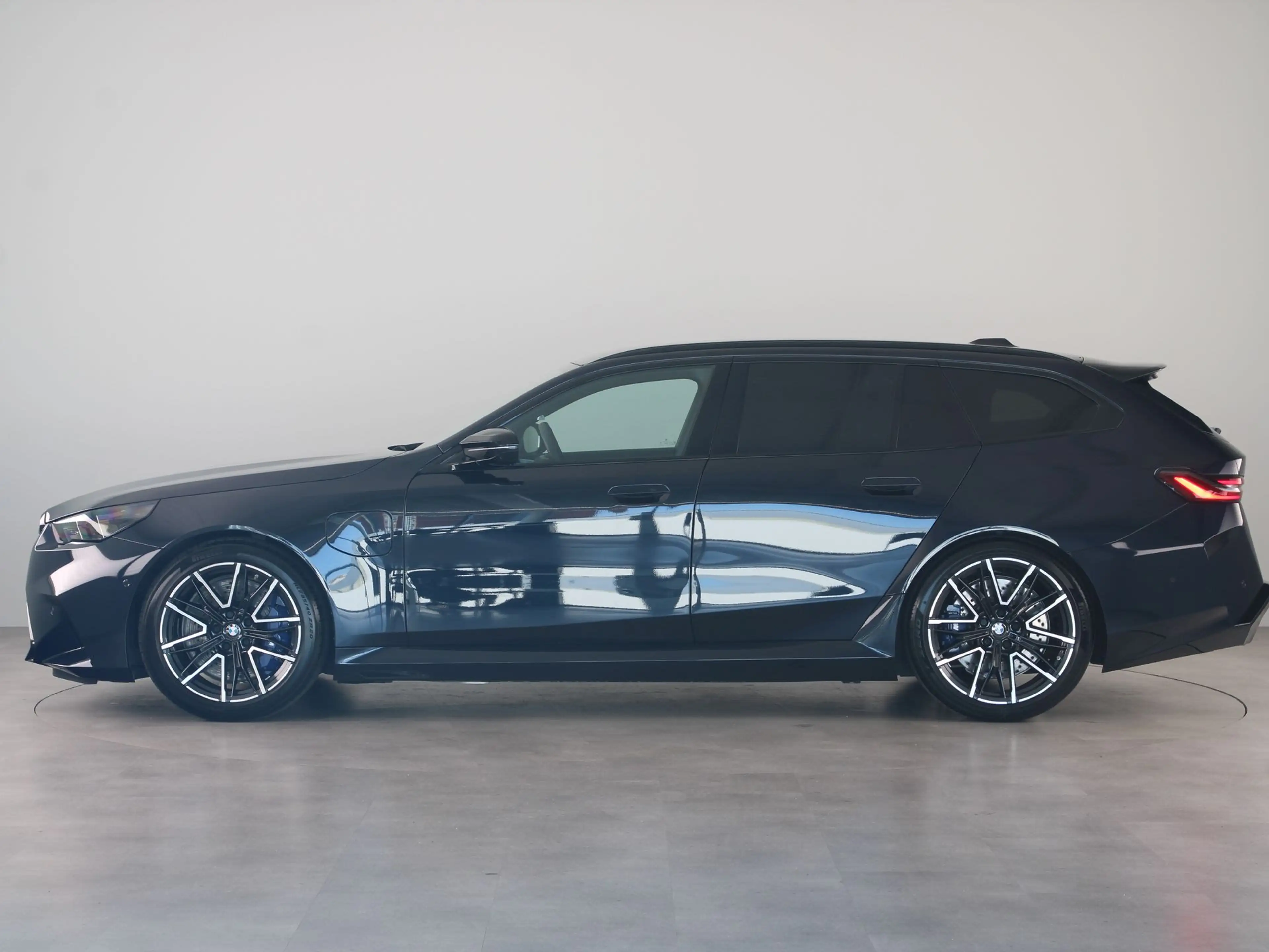 BMW M5 Touring SoH 100% — photo 14