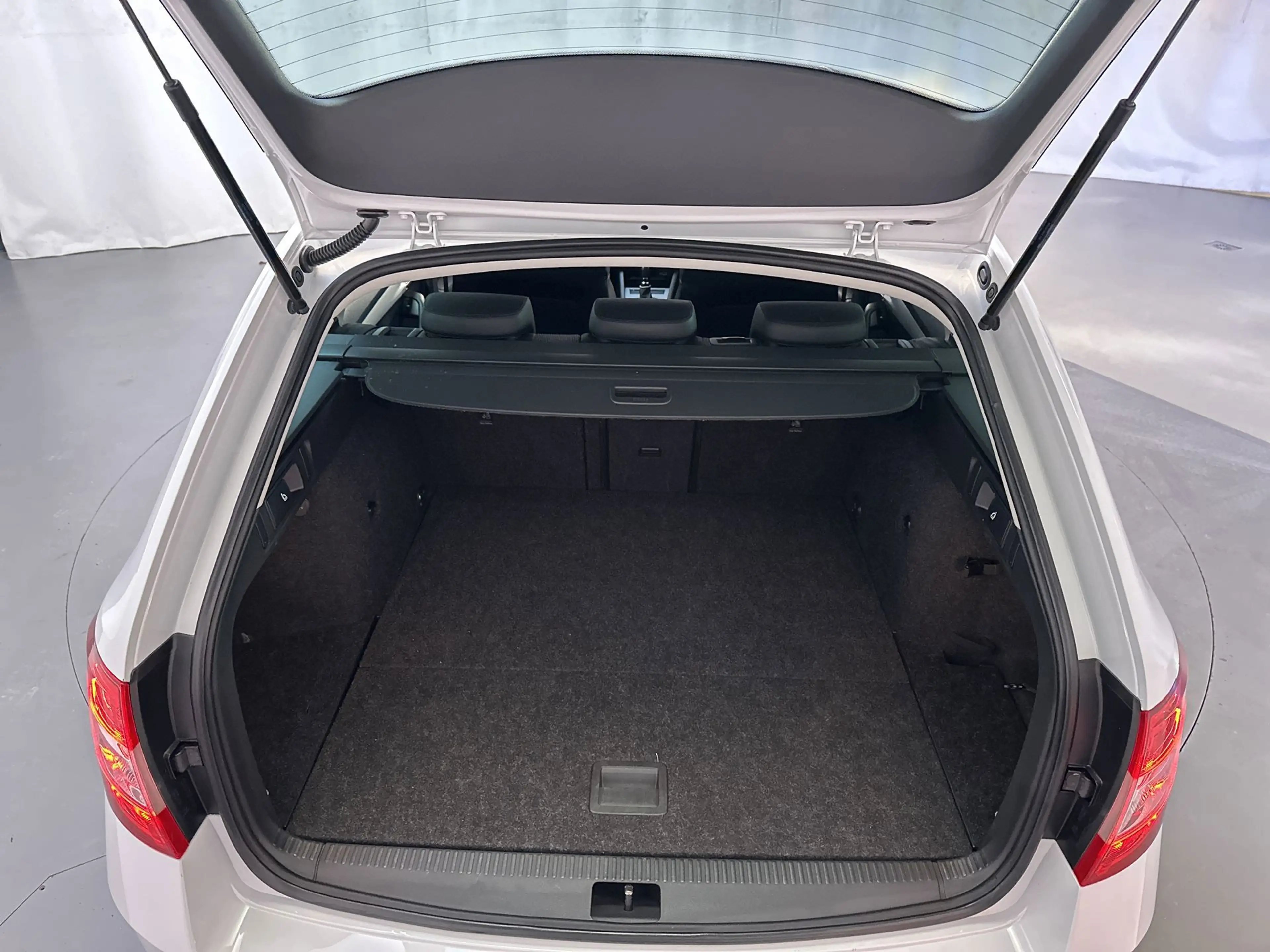 Skoda Octavia Combi 1.5 TSI 150pk DSG Greentech Business Edition — photo 18
