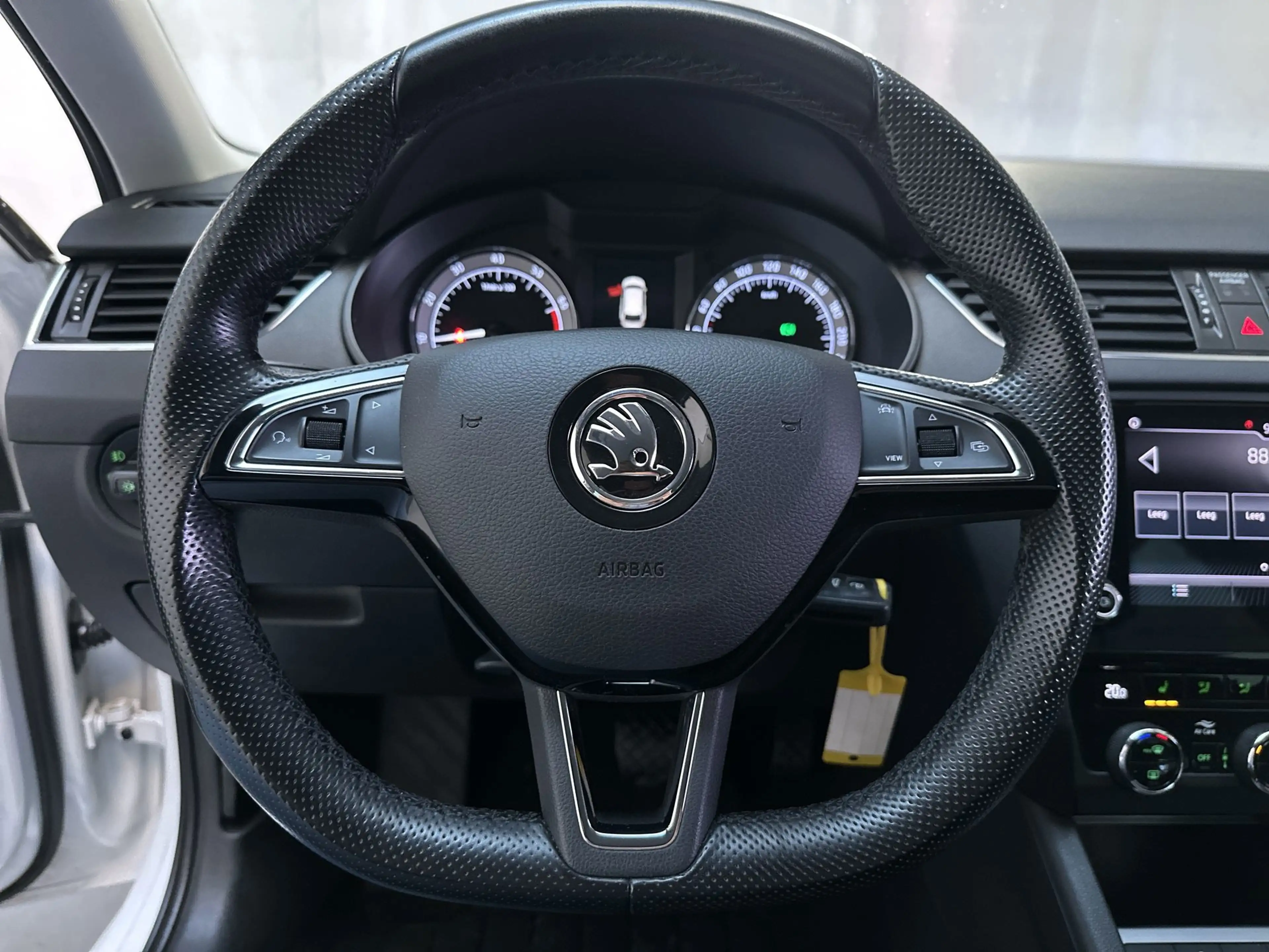 Skoda Octavia Combi 1.5 TSI 150pk DSG Greentech Business Edition — photo 5