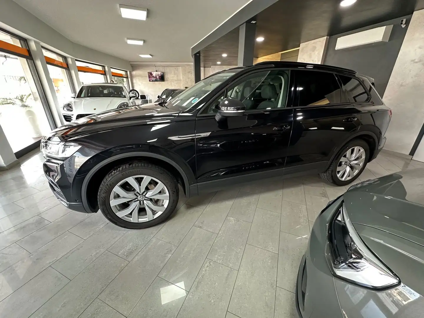 Volkswagen Touareg Style 3.0 V6 TDI Noir - 2