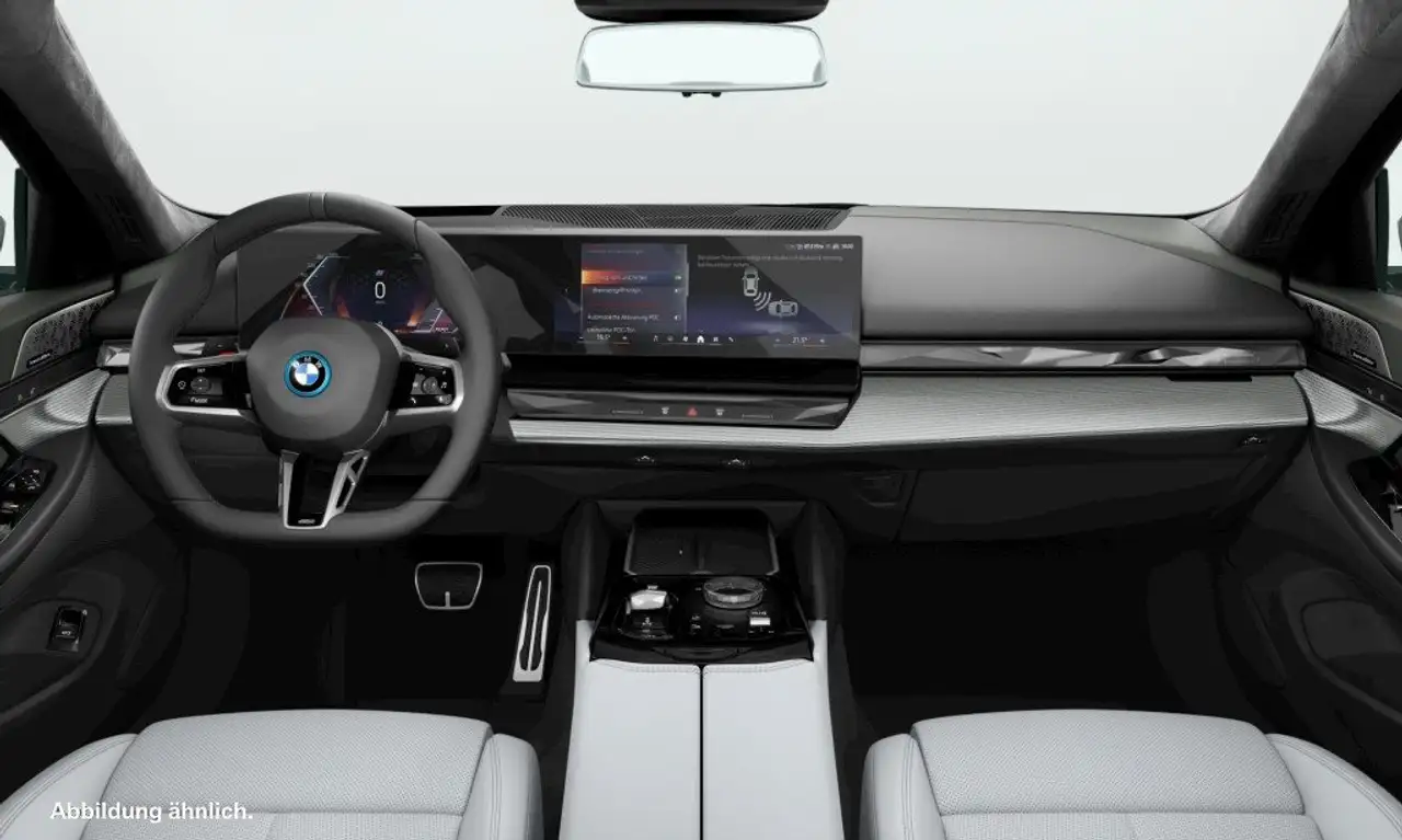 BMW 550 e xDrive Limousine M Sportpaket DAB LED AHK 3