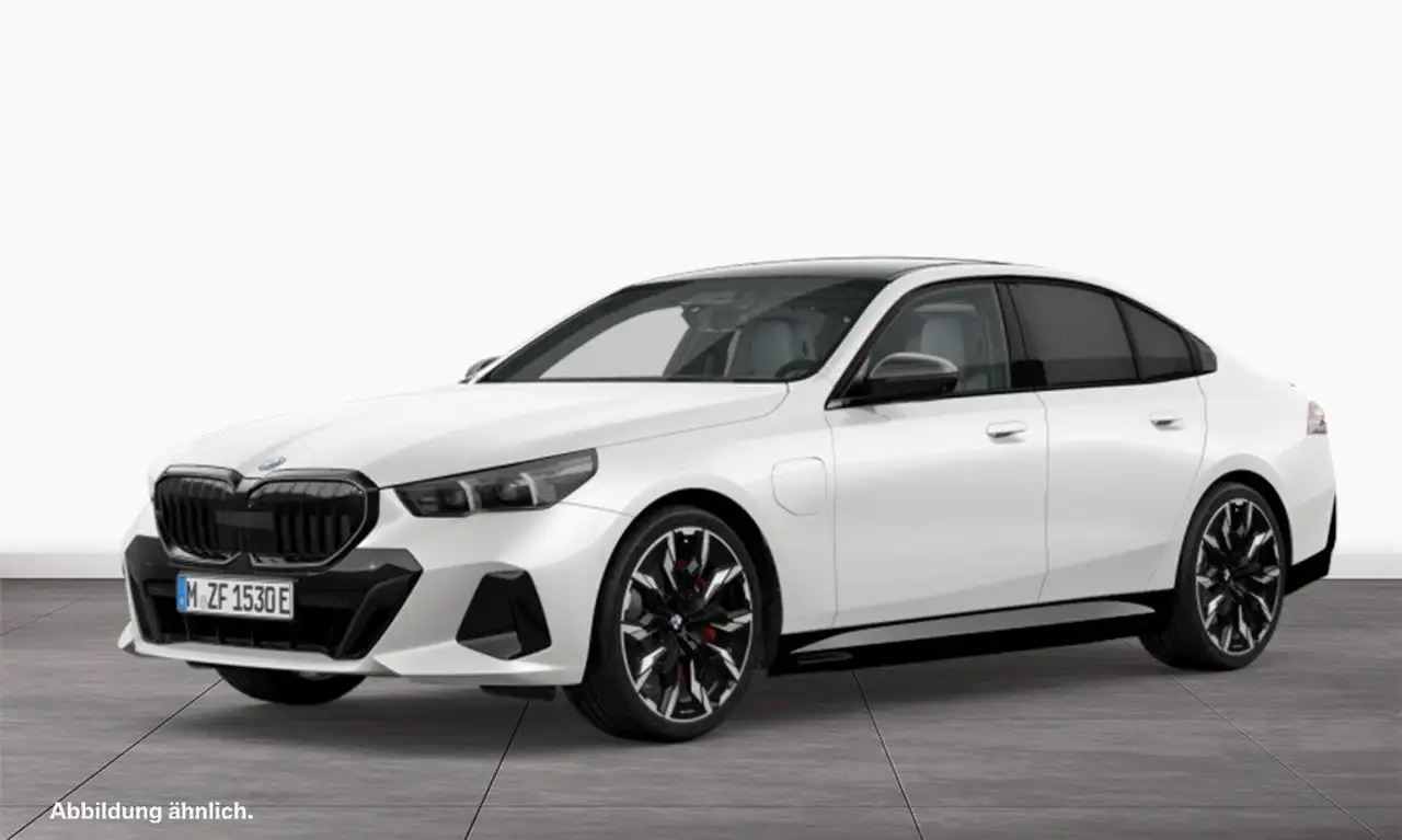 BMW 550 e xDrive Limousine M Sportpaket DAB LED AHK