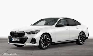 e xDrive Limousine M Sportpaket DAB LED AHK