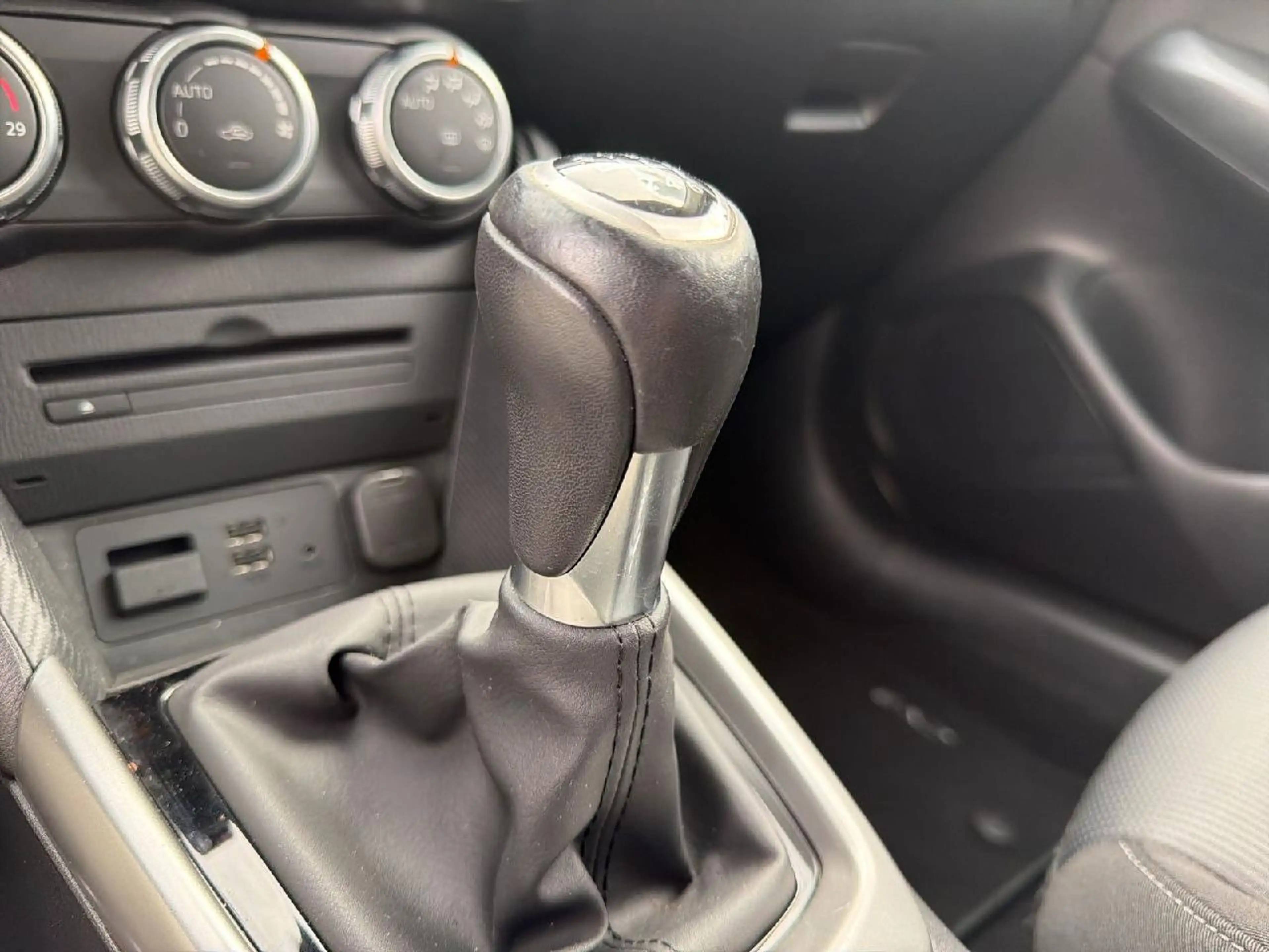 Mazda CX-3 Exclusive-Line — photo 15