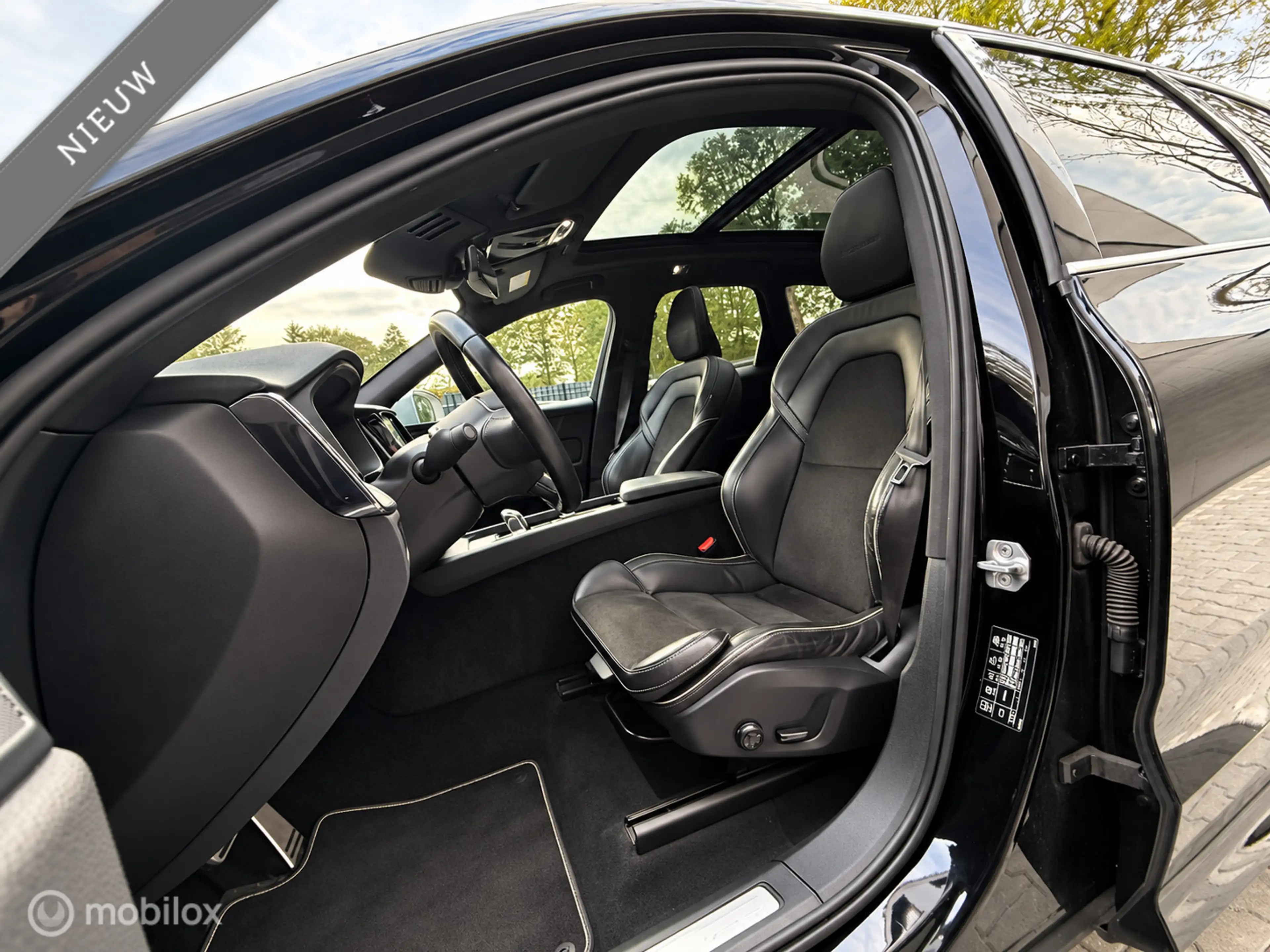 Volvo XC60 2.0 T8 Twin Engine AWD R-Design |SOH 91.4% | Trekh — photo 8