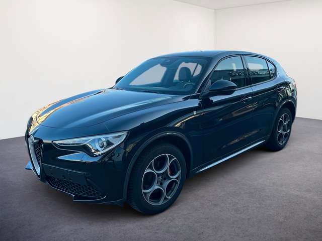 Imagine Alfa Romeo Stelvio TI 2.0 AT8 16V 280 PS AT8 Q4 NAVI/ASSIST