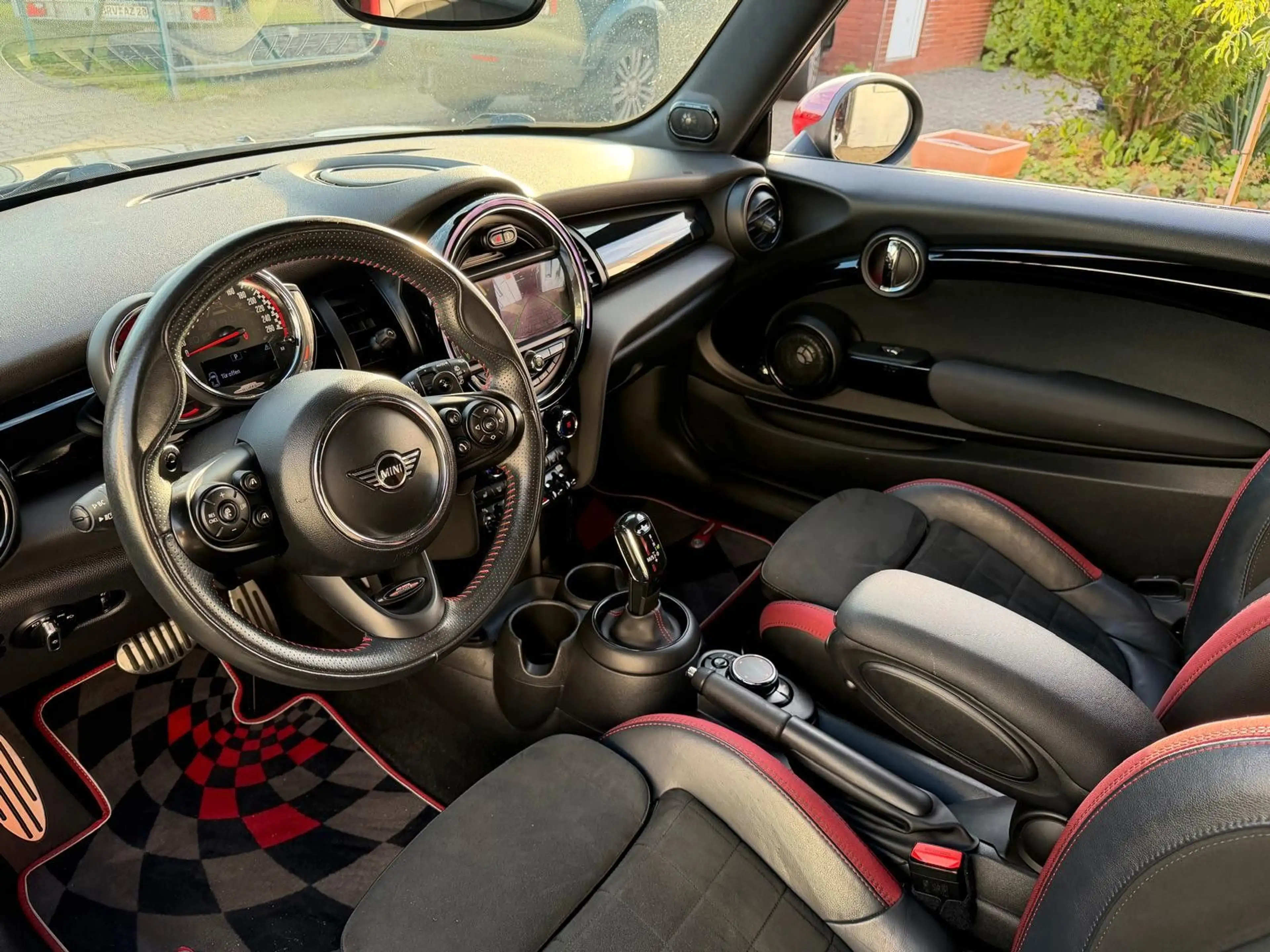 MINI John Cooper Works MINI John Cooper Works/Navi/Pano/SHZ/MFL/R-Kam. — photo 9