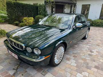 XJ Super V8 4.2i V8 32v S/C