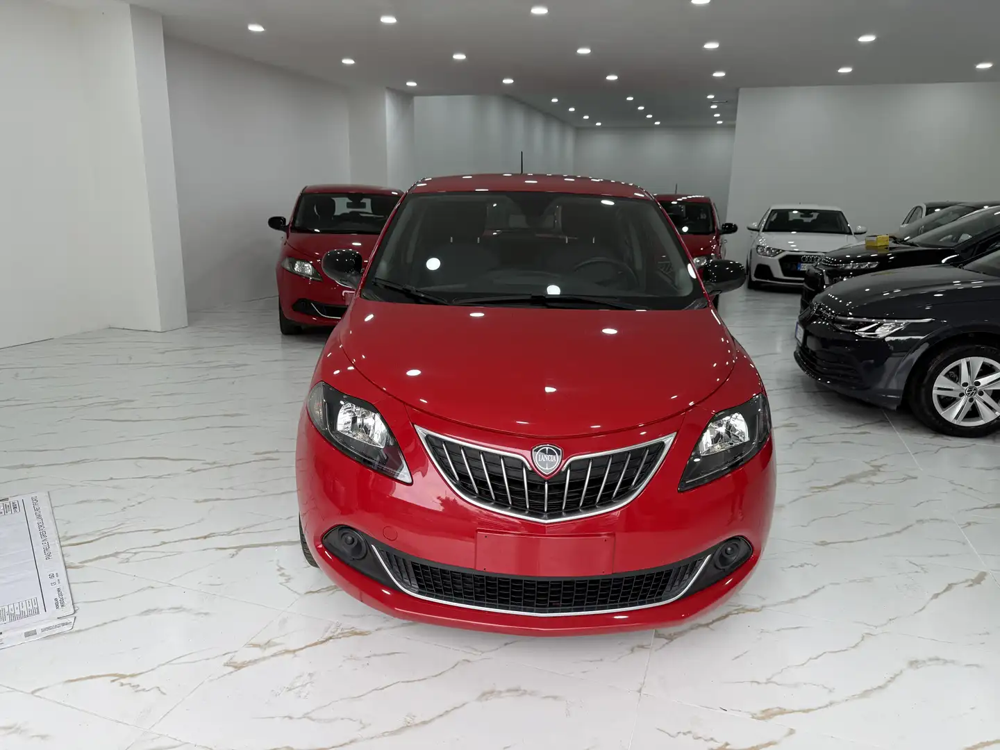 Lancia Ypsilon 1.0 firefly hybrid Silver s&s 70cv - 1
