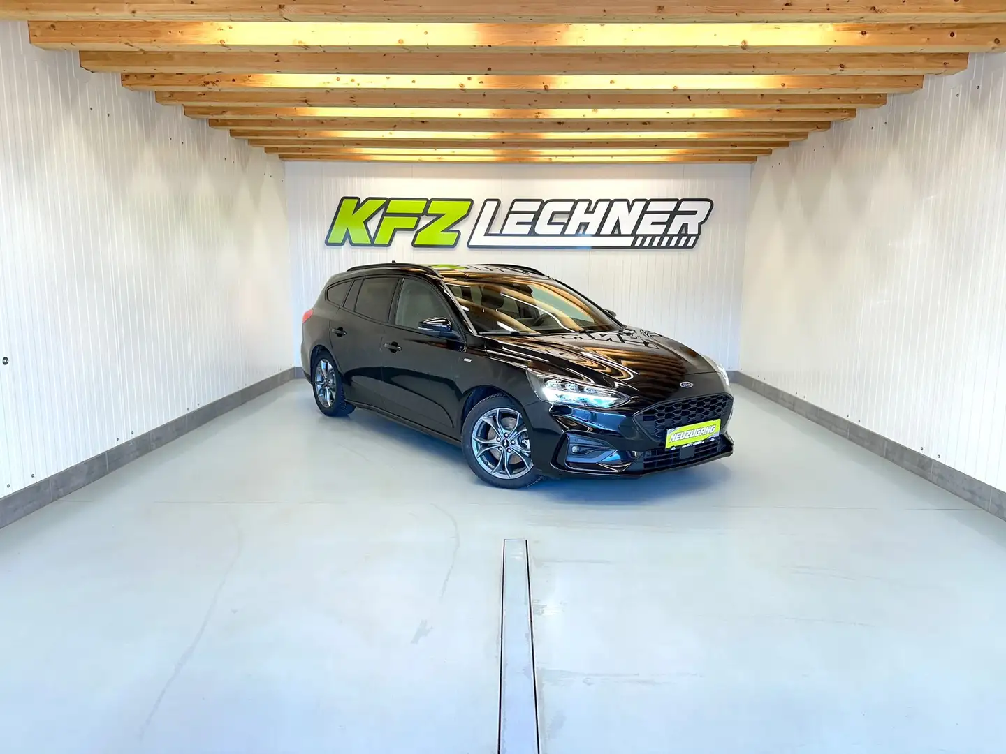 Ford Focus Turnier 2.0 EcoBl. "ST-Line" R-KAM*LED*SITZH*NAVI" Schwarz - 1