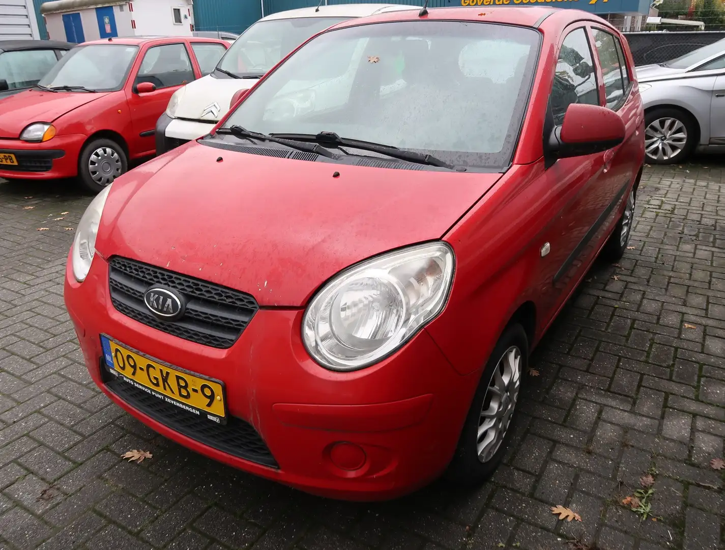 Kia Picanto 1.0 X-tra Rojo - 1