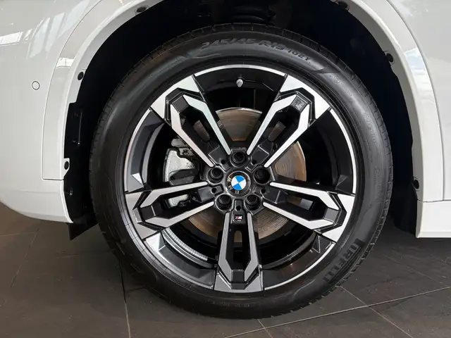 BMW X1 view 10