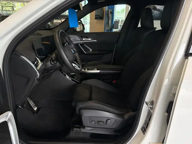 BMW X1 view 12