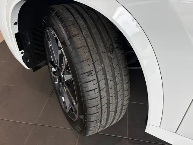 BMW X1 view 3