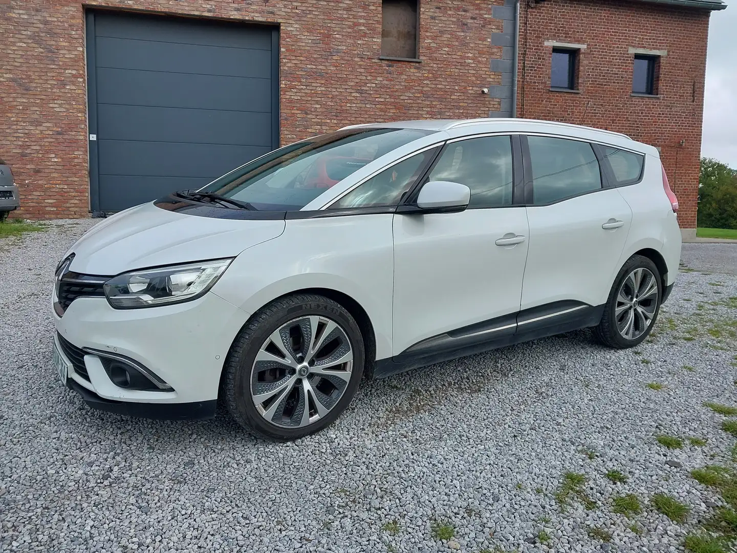 Renault Grand Scenic Grand Scénic 1.5 dCi 7places, gps, camera, cuir Weiß - 2