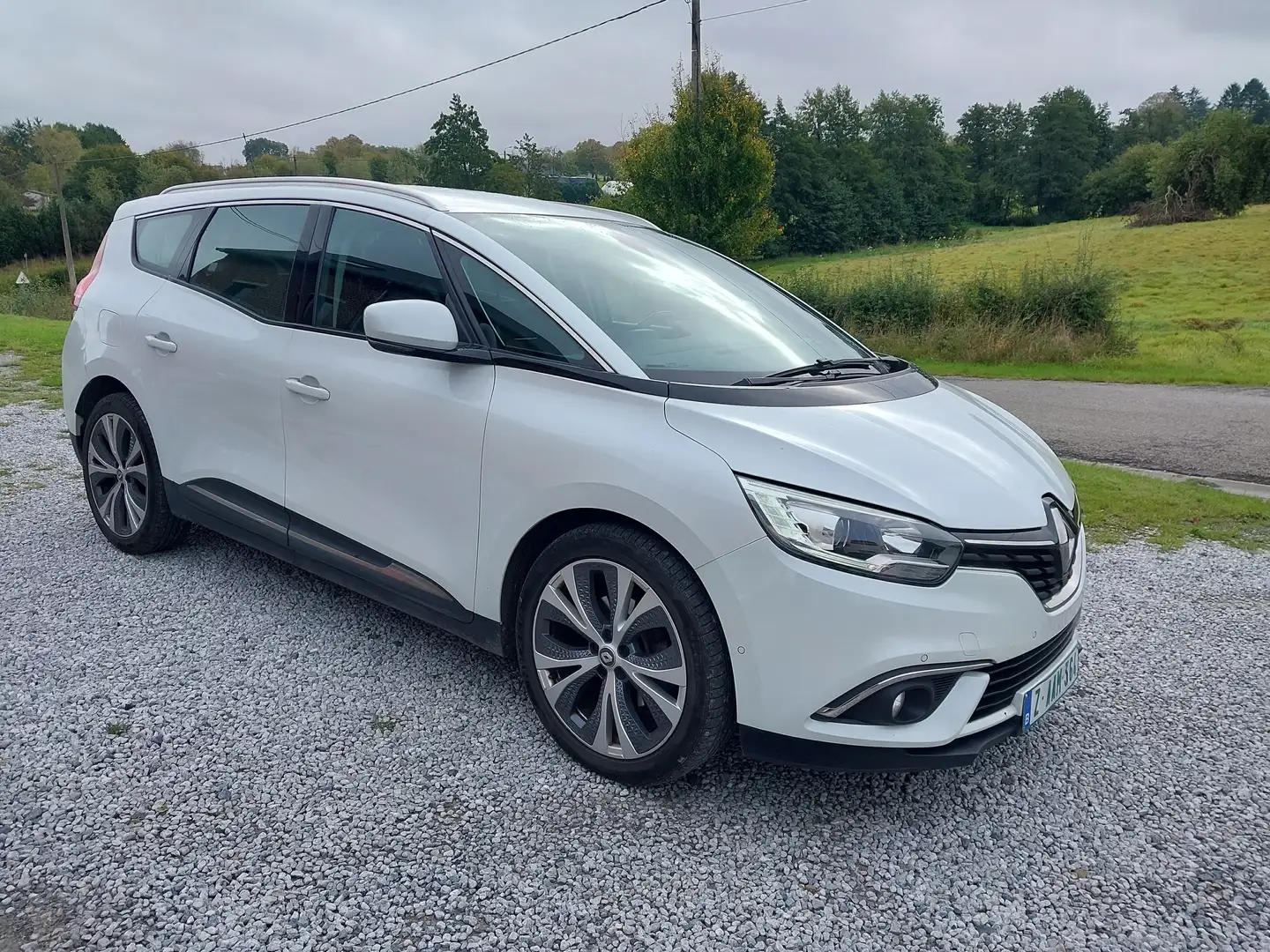 Renault Grand Scenic Grand Scénic 1.5 dCi 7places, gps, camera, cuir Weiß - 1