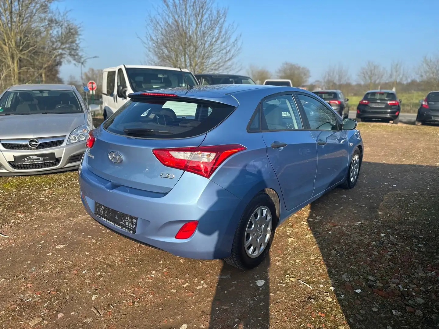 Hyundai i30 Classic TÜV Neu !12 Monate Gewährleistung! Blau - 2
