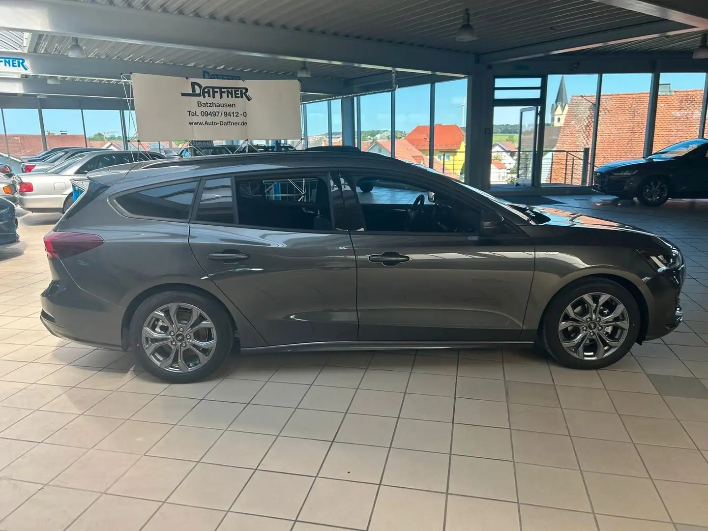 Ford Focus 1,0 EcoBoost Hyb. 114kW ST-Line X Tur AT Grigio - 2