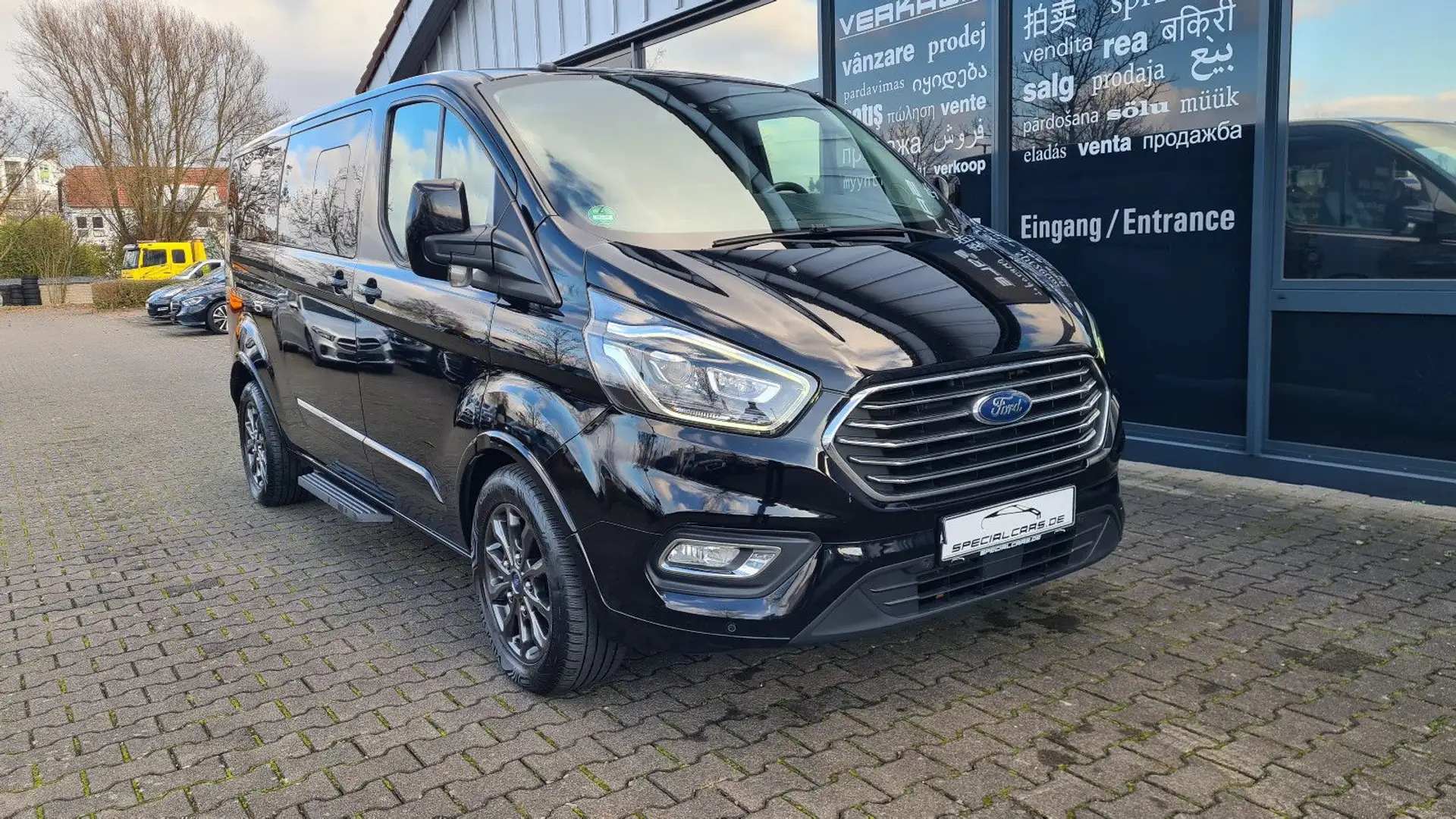 Ford Tourneo Custom - 8 Sitzer - Leder - Navi - AHK Schwarz - 1