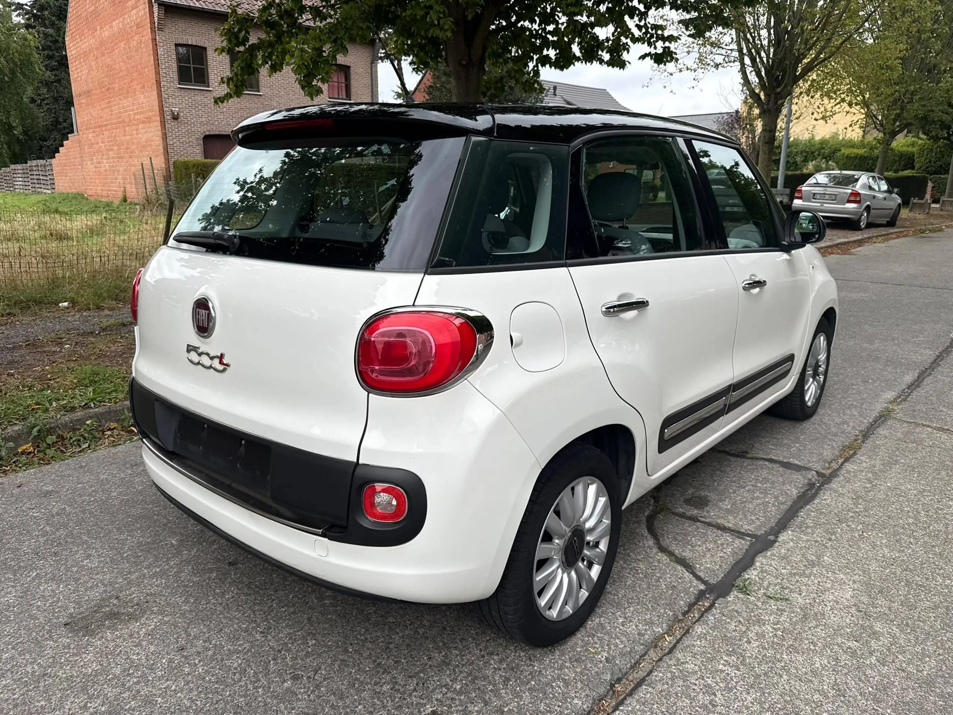 Fiat 500L 500L 1.4i Lounge GARANTIE 1 AN/JAAR — photo 4