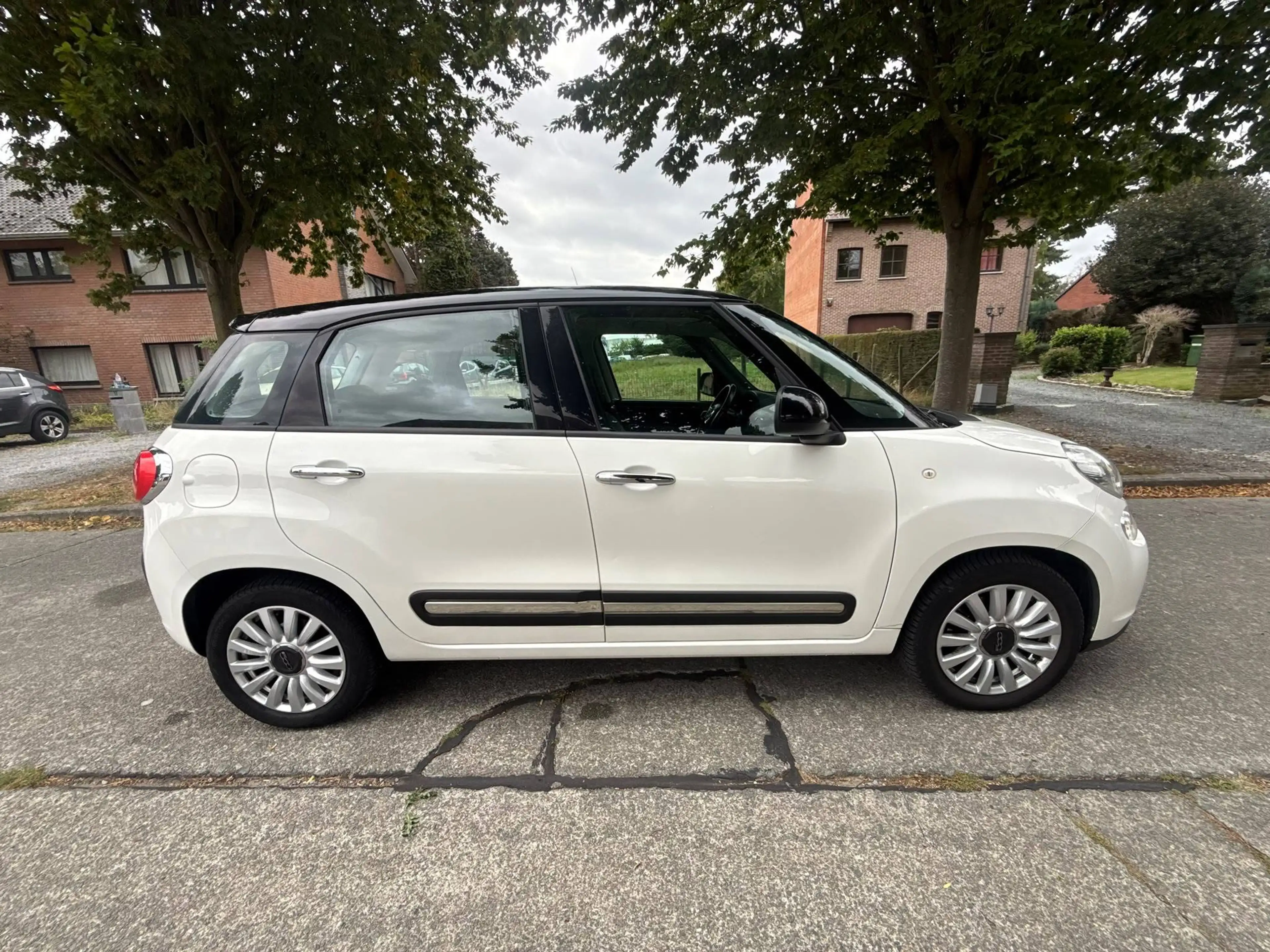 Fiat 500L 500L 1.4i Lounge GARANTIE 1 AN/JAAR — photo 7