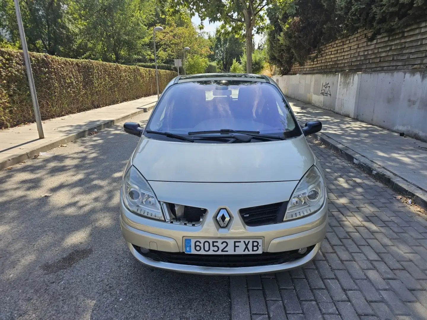Renault Grand Scenic 1.5DCI Business eco2 Beige - 2