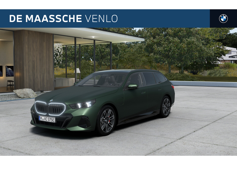 BMW 530 5 Serie Touring 530e M Sport Automaat / Panoramada