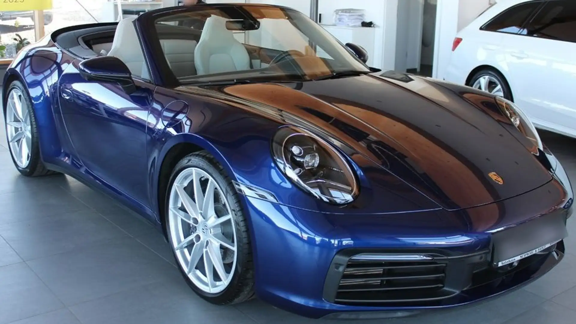 Porsche 992 Carrera Cabriolet PDK Azul - 1