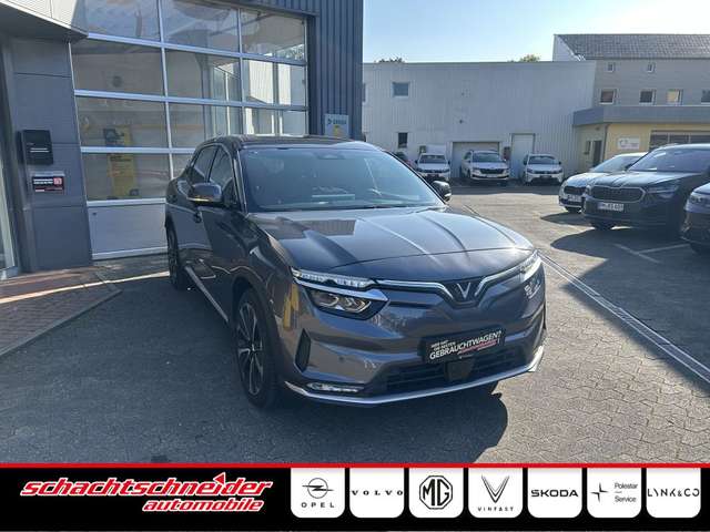 Imagine VinFast VF 8 VF8 PLUS