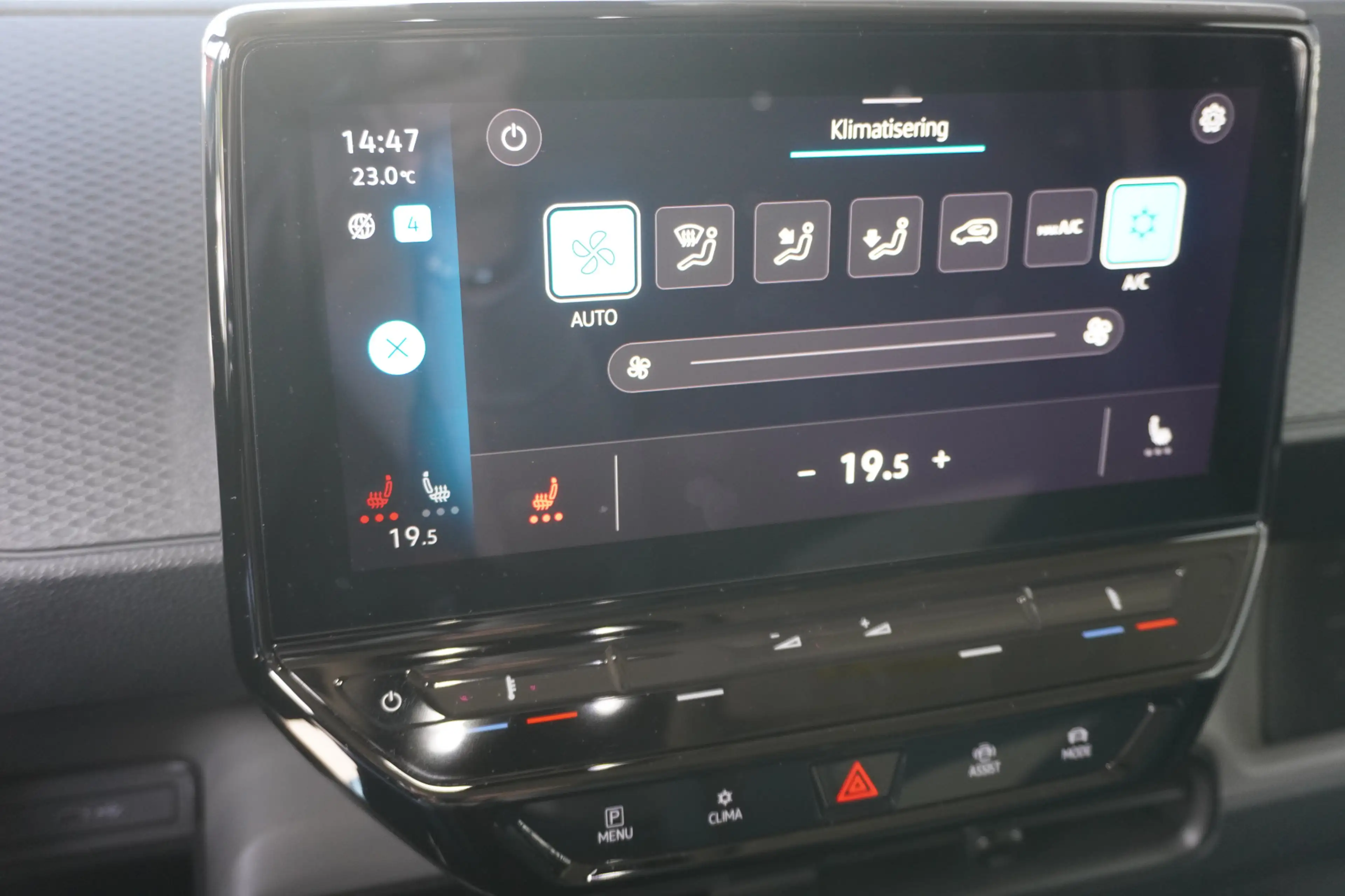 Volkswagen ID. Buzz Cargo 77 kWh 204pk IQ Light Apple carplay camera Parkeer — photo 13