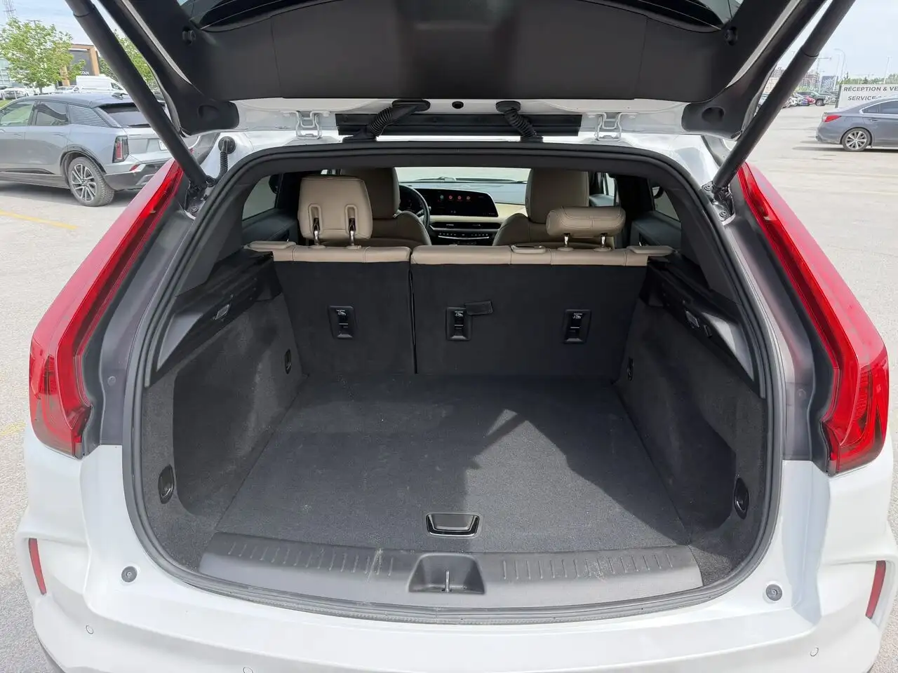 Cadillac XT4 снимка Cadillac XT4