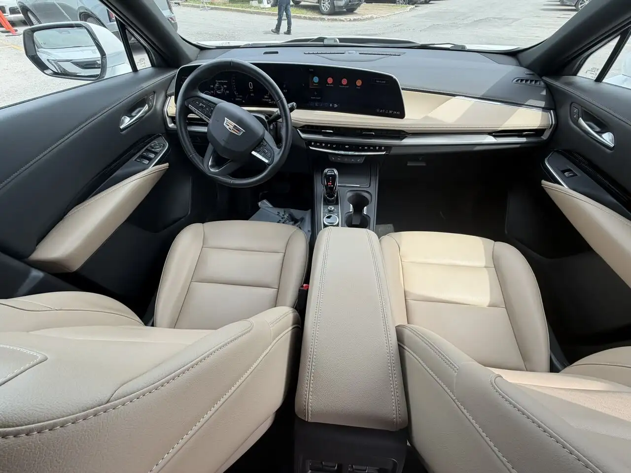 Cadillac XT4 снимка Cadillac XT4