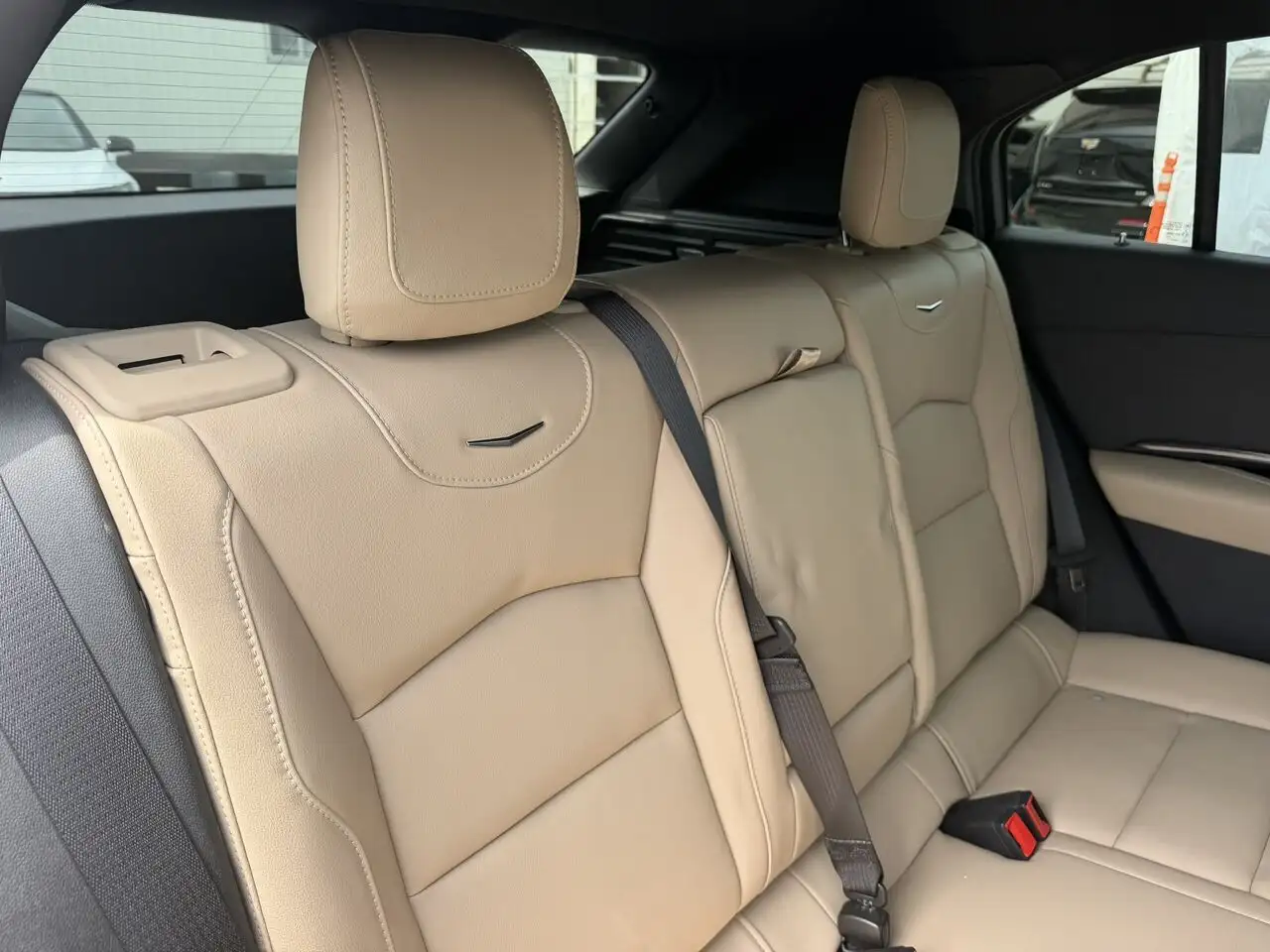 Cadillac XT4 снимка Cadillac XT4