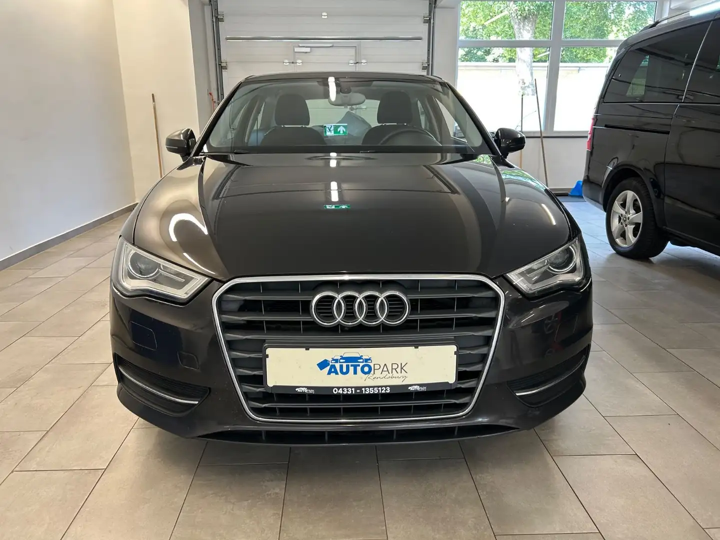 Audi A3 1.4 TFSI attraction S-Tronic Braun - 2