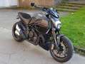 Ducati Diavel 1200 Carbon Schwarz - thumbnail 1