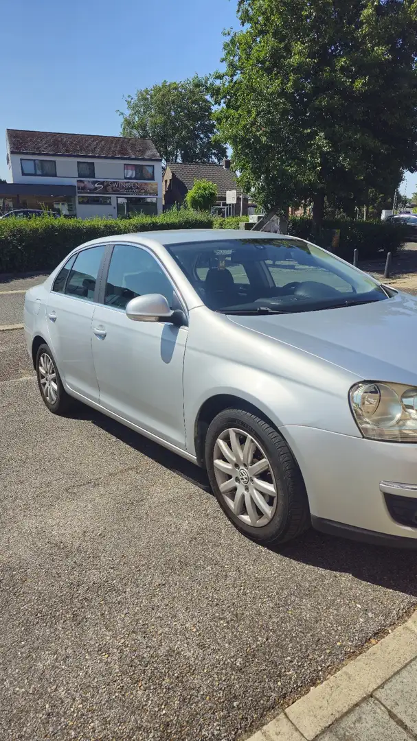 Volkswagen Jetta 1.9 TDI United - 2