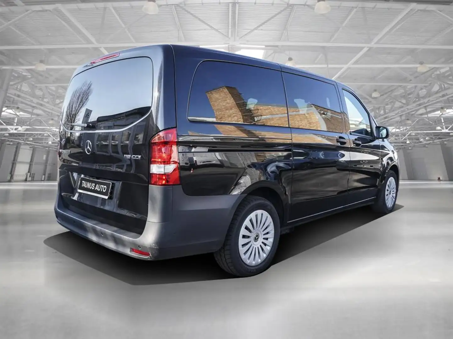 Mercedes-Benz Vito Tourer 116 Automatik Park-Paket Distronic Negro - 2