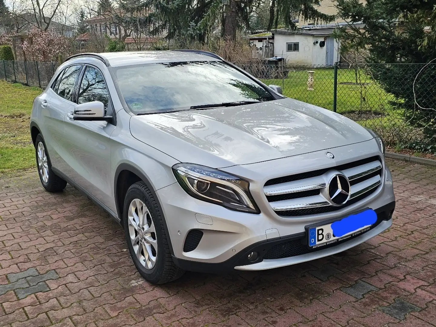 Mercedes-Benz GLA 220 d 7G-DCT Style Argent - 2